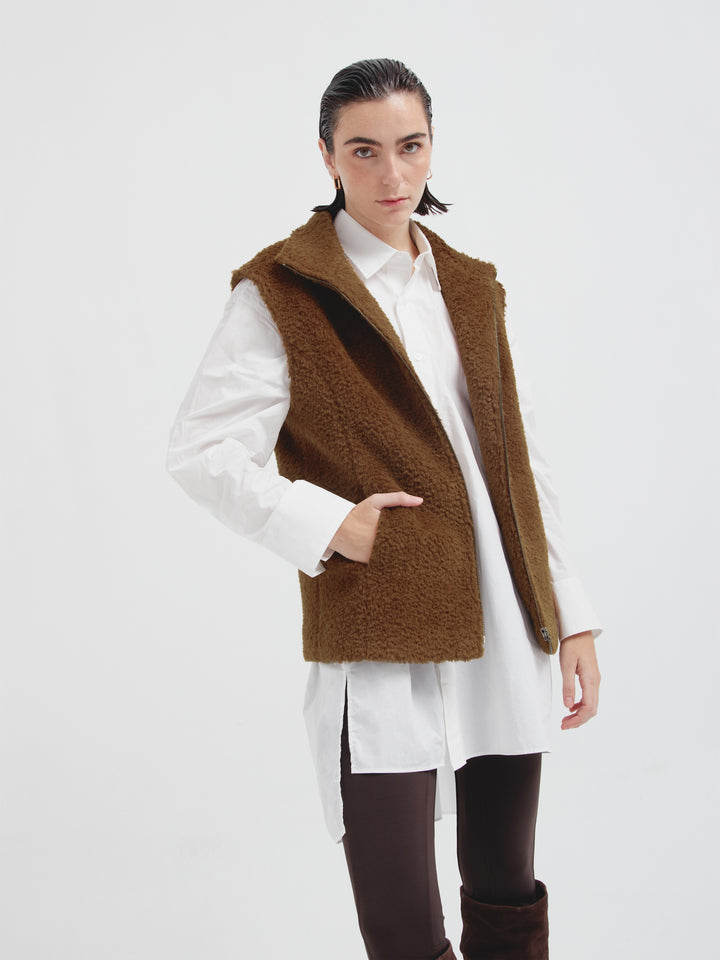 Carmen Vest Suri Alpaca Color Brown