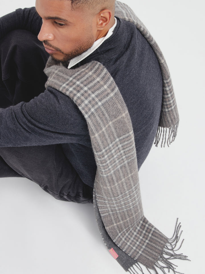 Chilian Scarf Baby Alpaca Color Grey