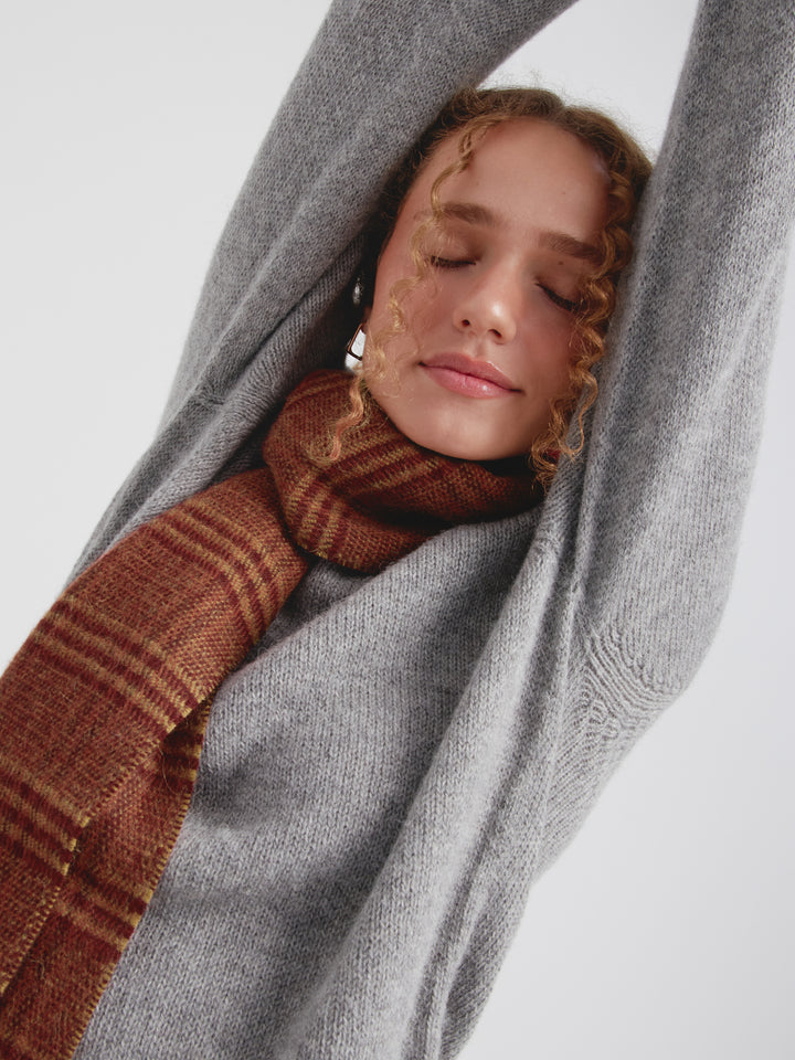 Cardenal Scarf Baby Alpaca Color Red