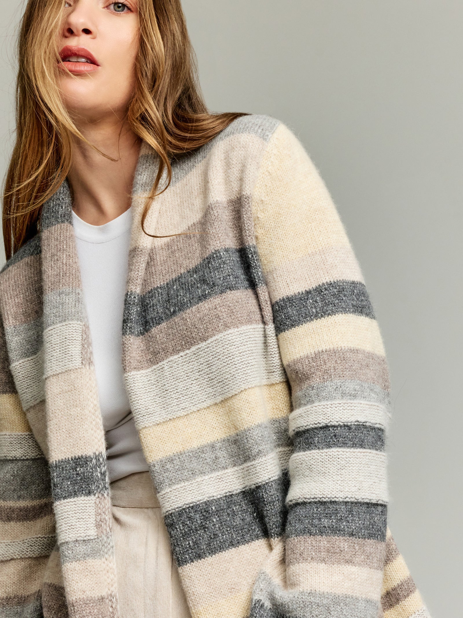 Cárdigan Yesterday Baby Alpaca Color Beige