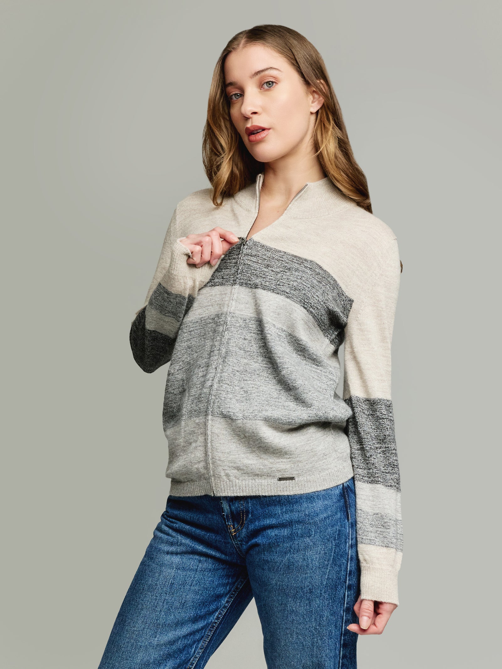 Cárdigan Yamelia Baby Alpaca Color Gris