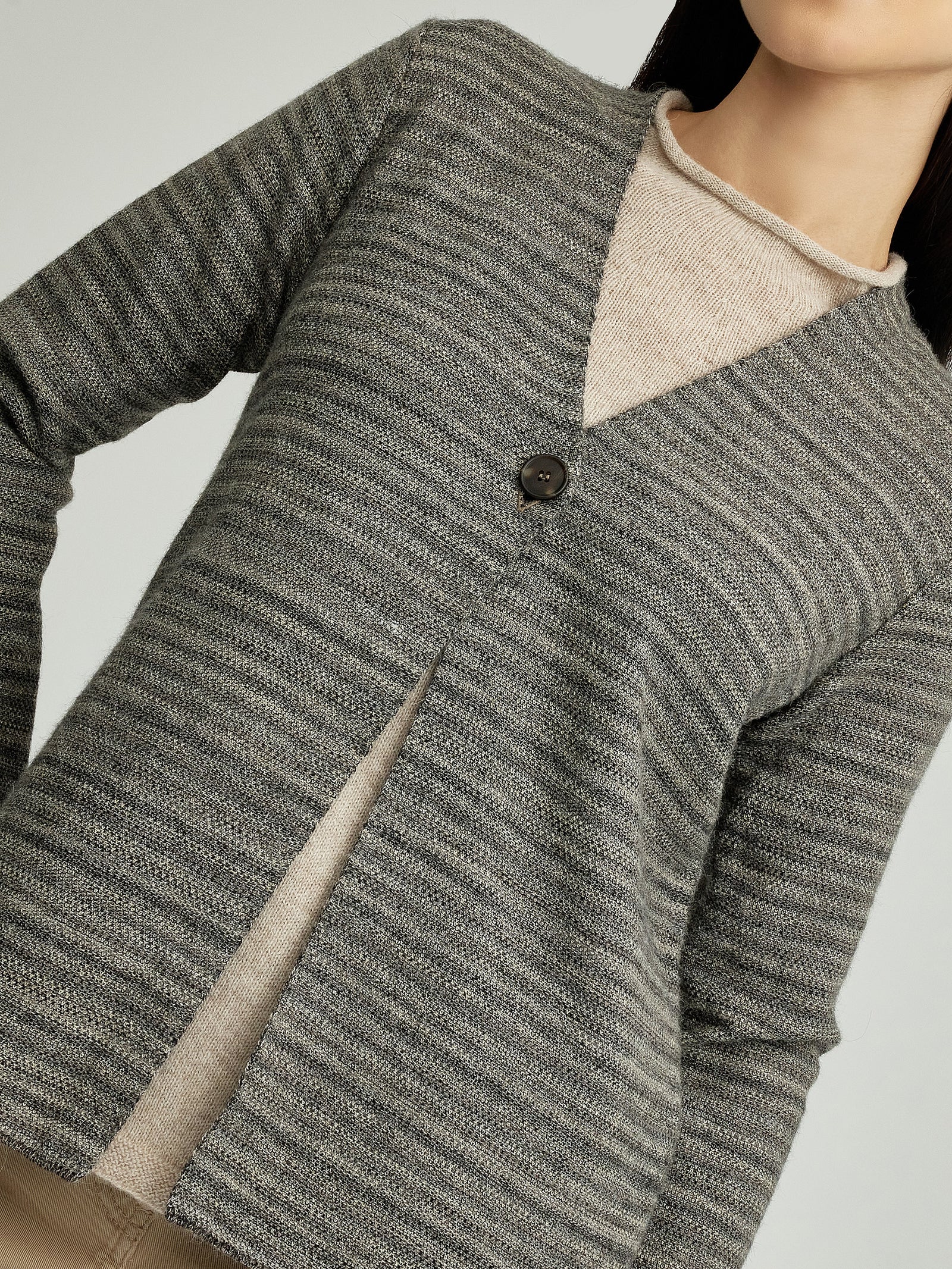 Yudith Cardigan Baby Alpaca Color Beige