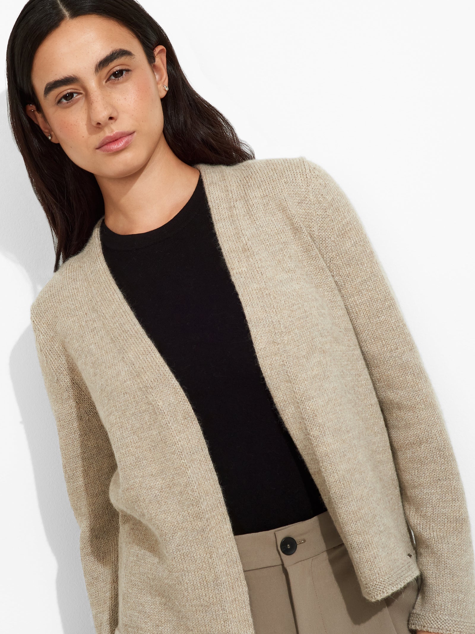 Zafiro Cardigan Baby Alpaca Color Beige