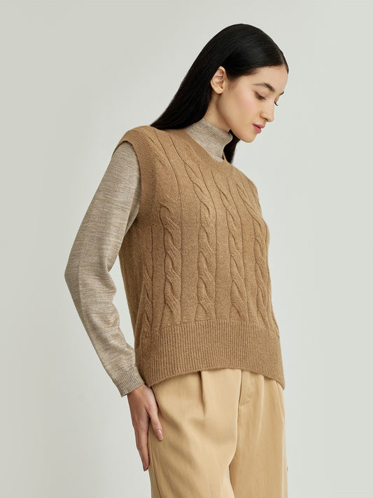 Yessica Chaleco Baby Alpaca Color Camel