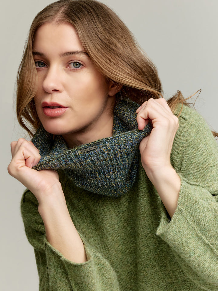 Ubicate Neck Scarf Baby Alpaca Color Turquoise