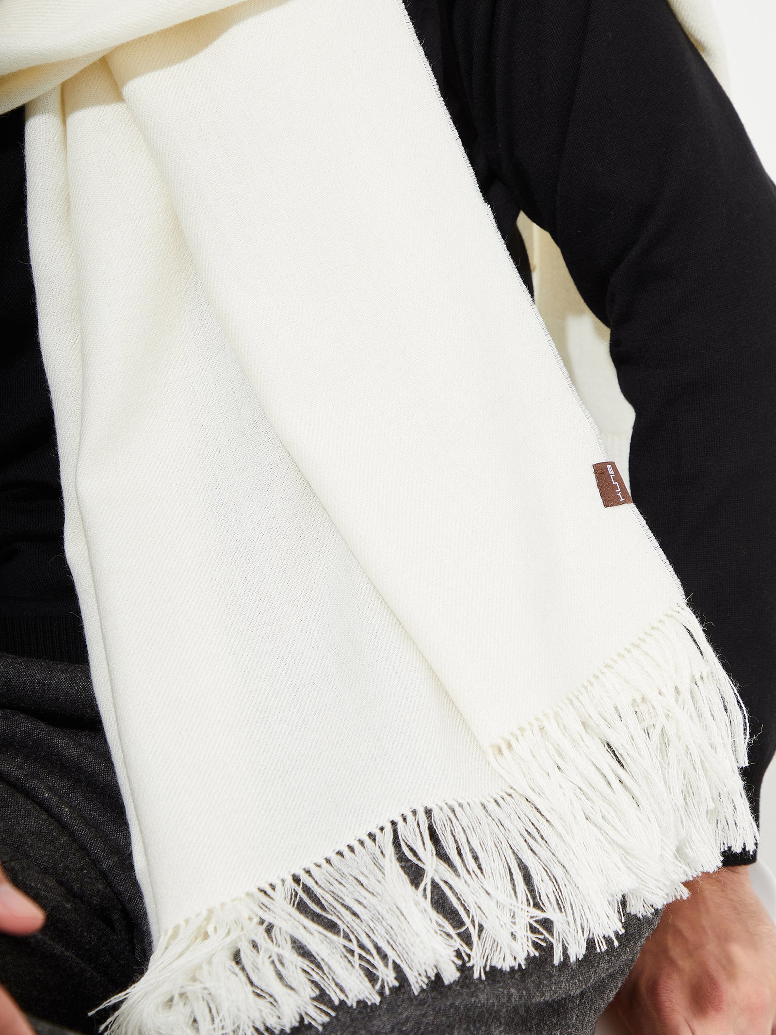 Jee Shawl Royal Alpaca Color Ecru