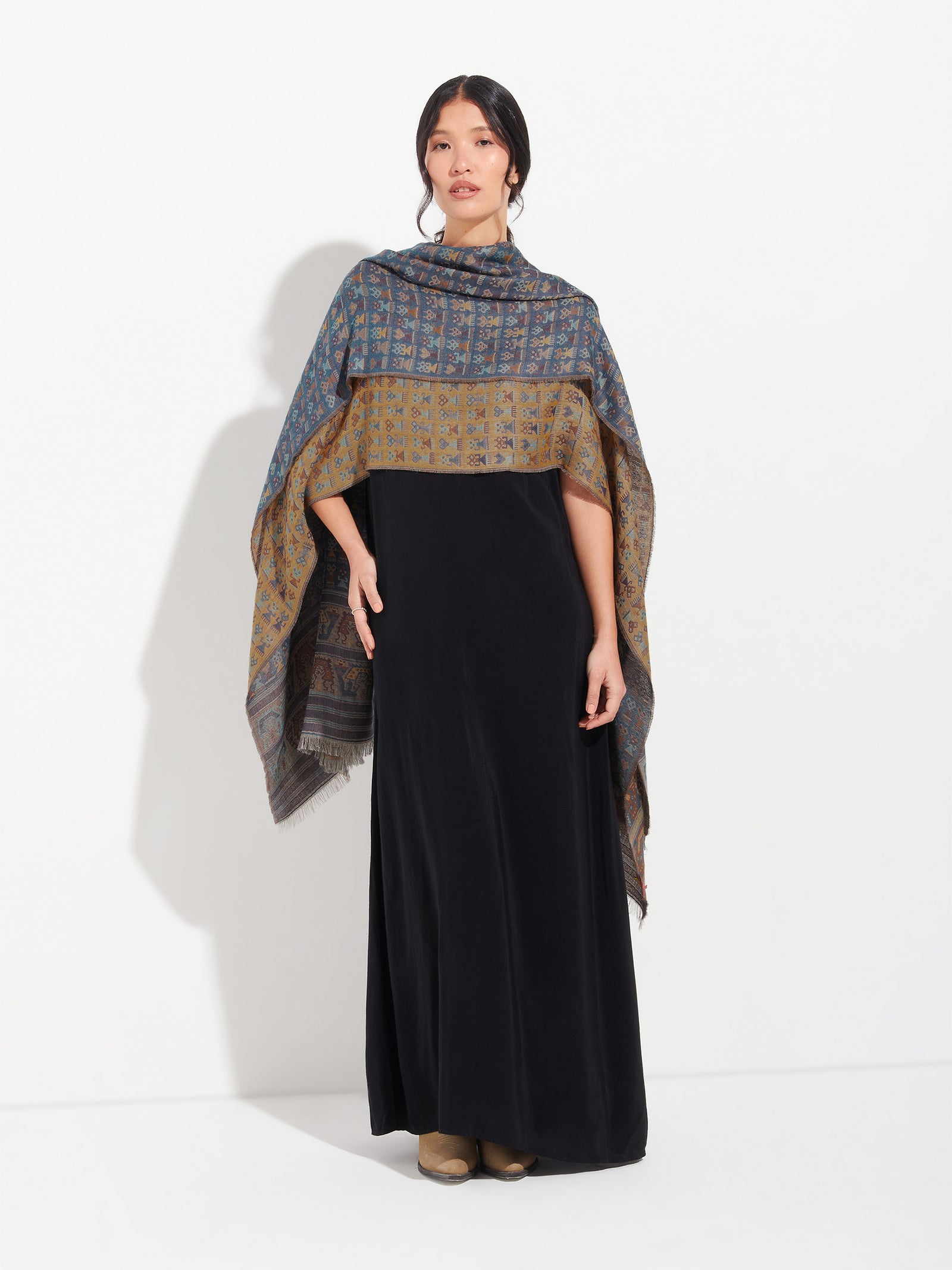 Lambayeque - 9 Shawl Royal Alpaca And Silk Color Yellow