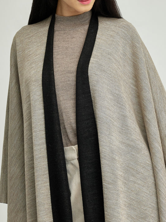 Temira Poncho Baby Alpaca Color Negro