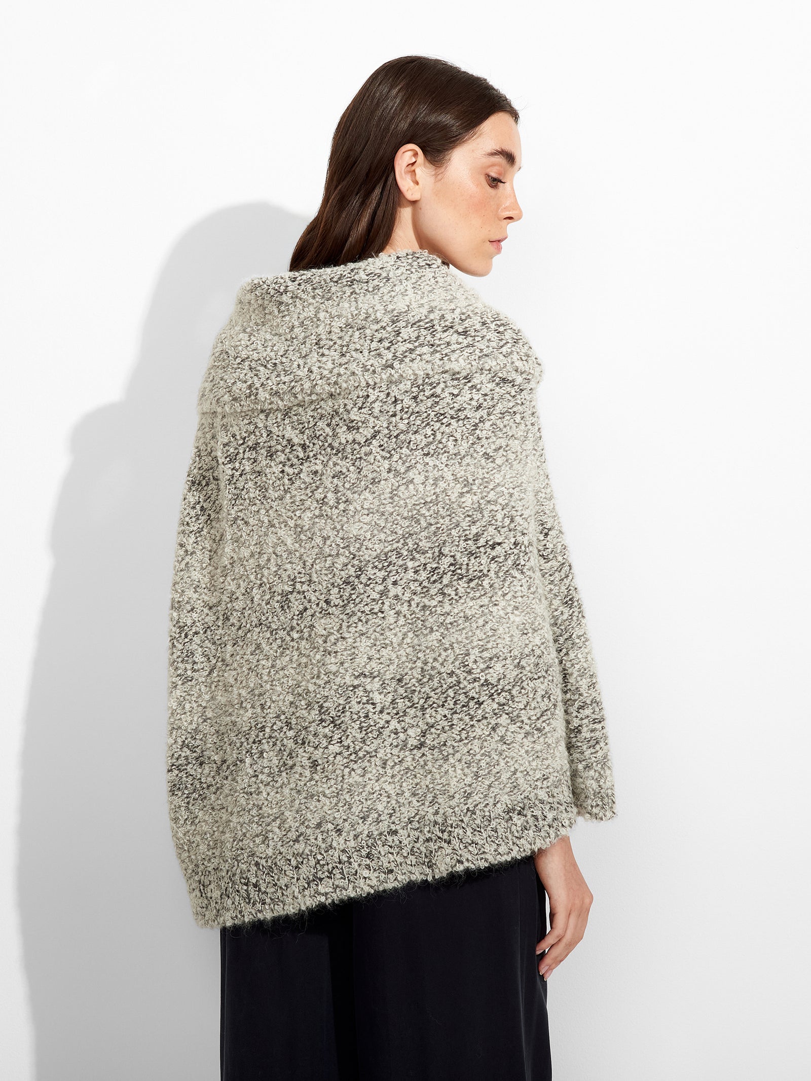 Zaira Poncho Suri Alpaca Color Grey