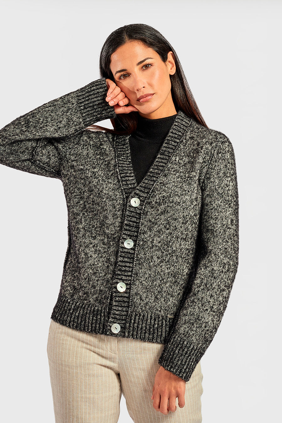 Week Cardigan Baby Alpaca Color B&w