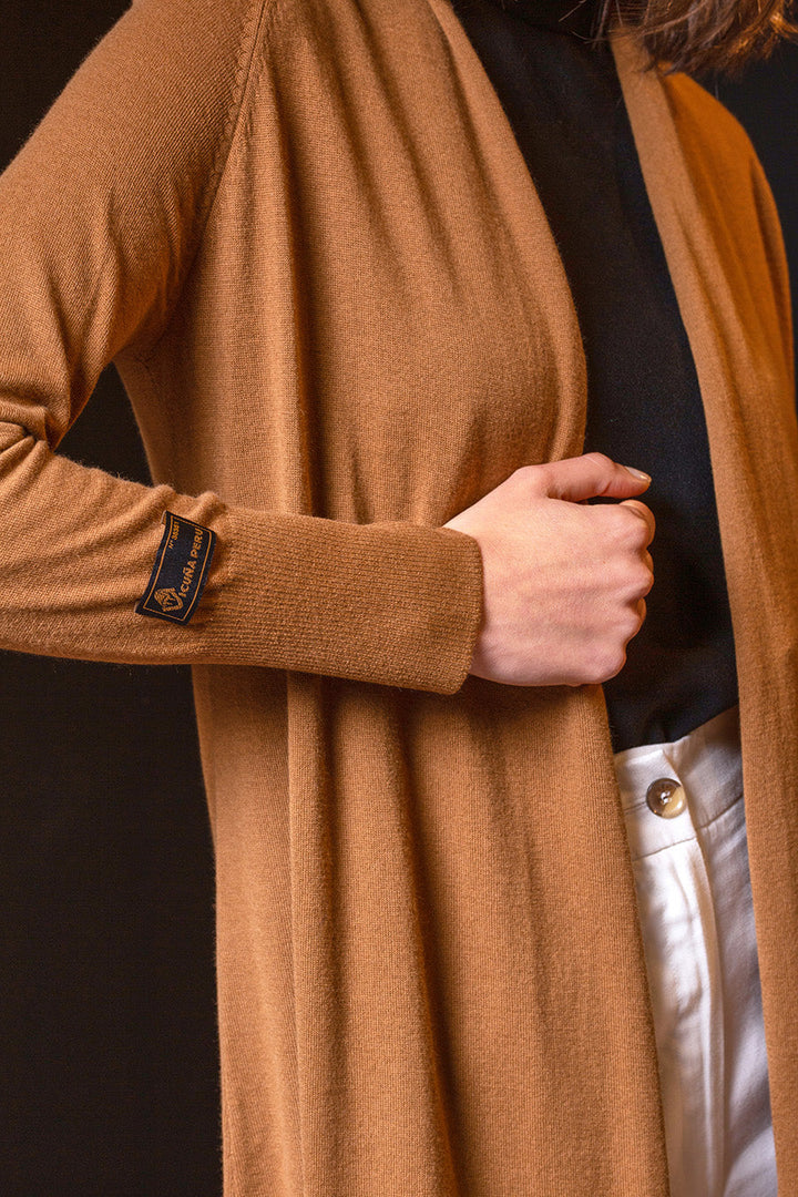 Cardigan Kaysa Vicuña Color Camel