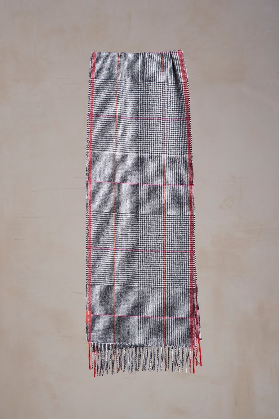 Perdiz White Y Scarf Baby Alpaca Color Black