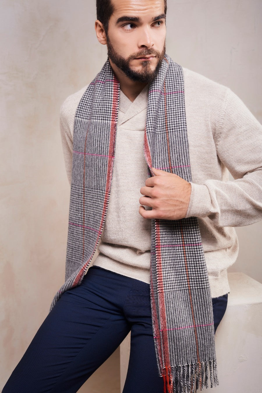 Perdiz White Y Scarf Baby Alpaca Color Black