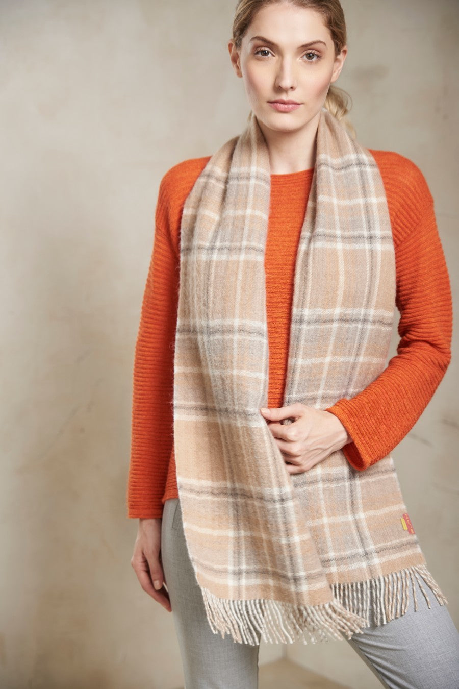 Pimenton Scarf Baby Alpaca Color Beige
