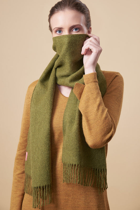 Bufanda Adrian Baby Alpaca Color Aguacate