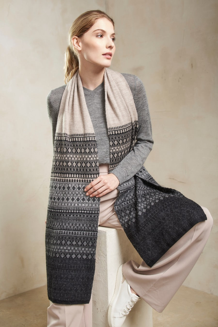Omar Scarf Baby Alpaca Color Black