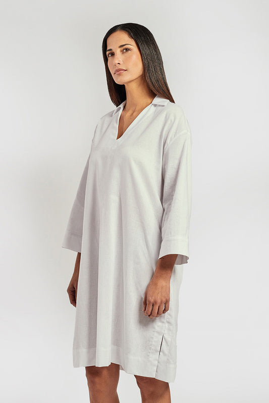 Vestido vietnamita de lino color blanco