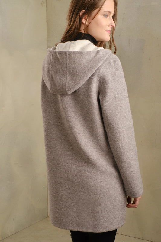 Abrigo Anastasia Baby Alpaca &amp; Lana Color Gris &amp; Crudo