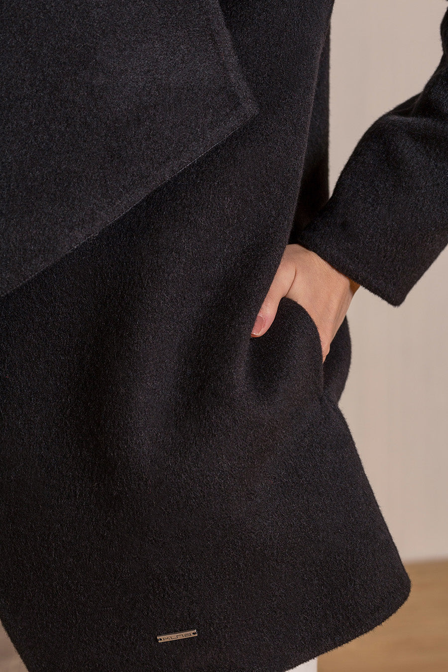 Valencia Coat Baby Alpaca & Wool Color Black