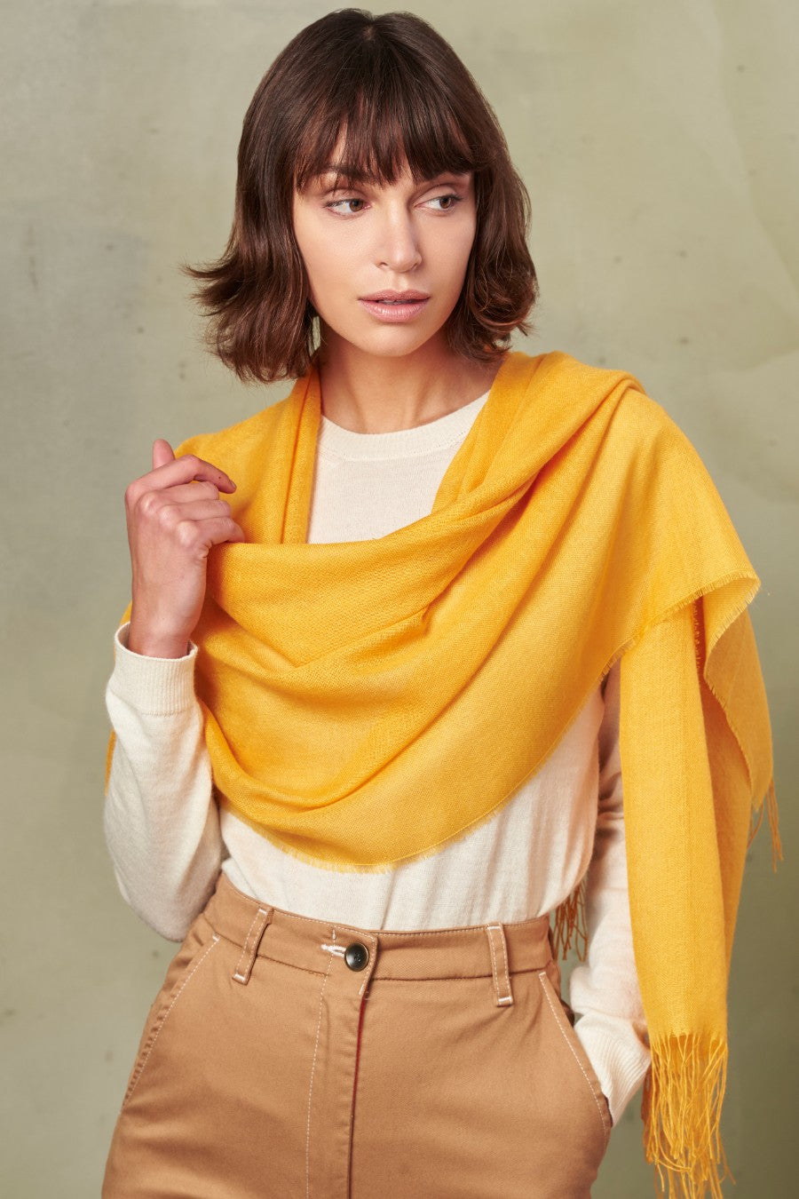 Japones Amarillo Shawl Baby Alpaca Color Yellow