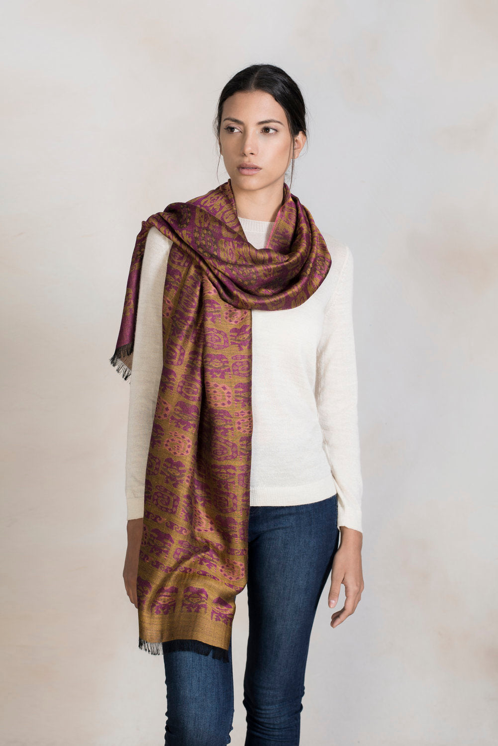 Lambayeque - 6 Shawl Royal Alpaca & Silk Color Fuccia