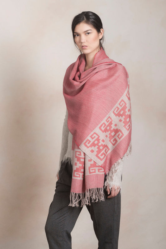 Chancay - 13 Chal Baby Alpaca Color Rosa Oscuro