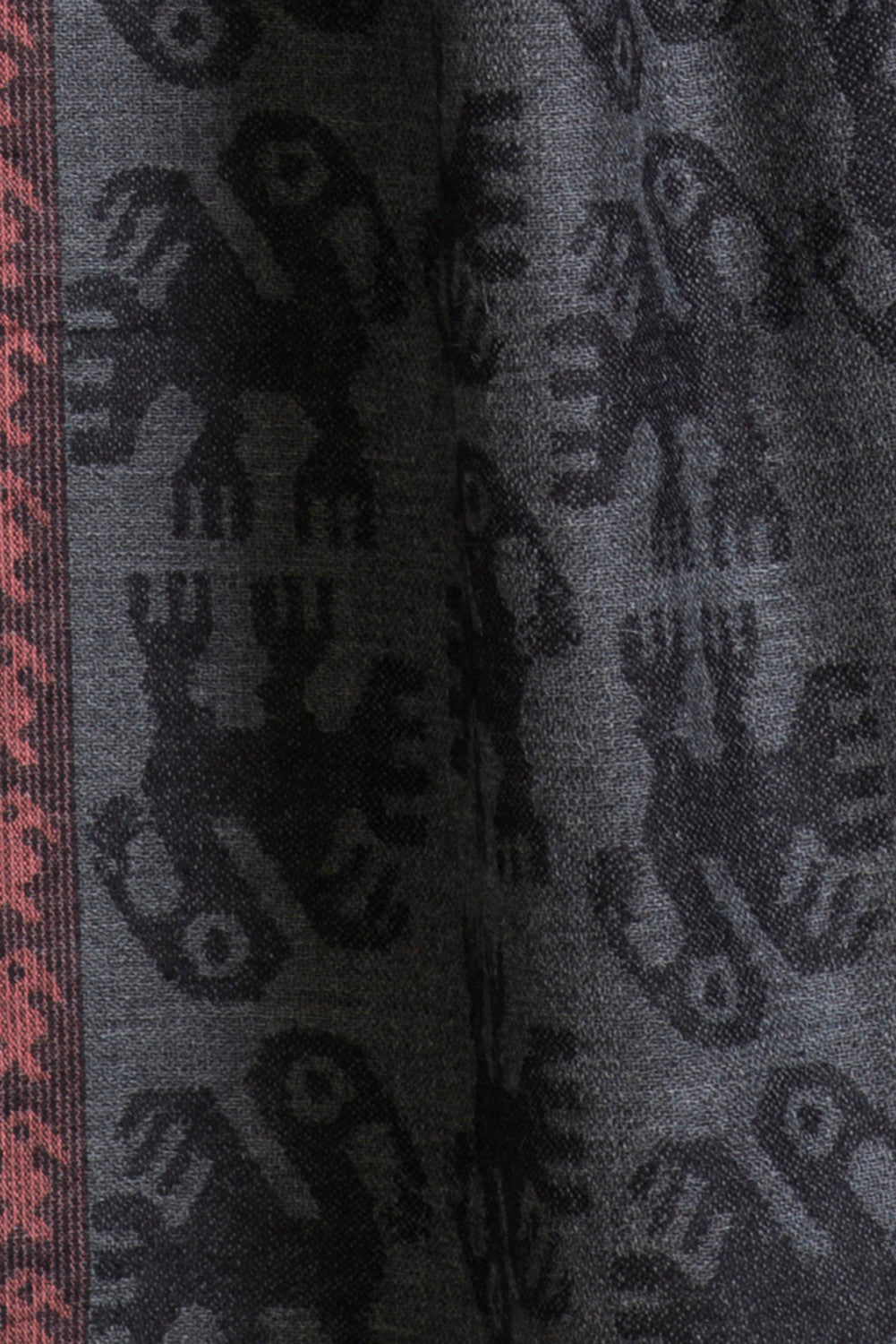 Chimu - 9 Grey Oscuro Shawl Baby Alpaca Color Dark Grey