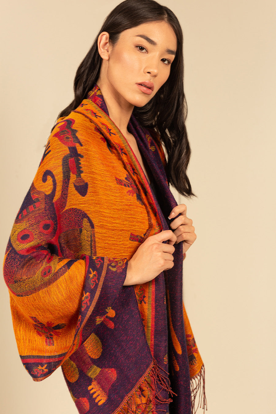 Nazca - 10 Mantón Baby Alpaca Color Guinda