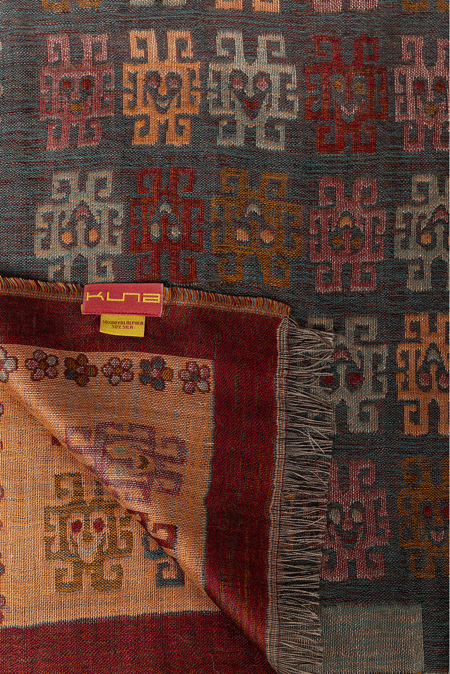 Nazca - 26 Chal Royal Alpaca &amp; Seda Color Melón