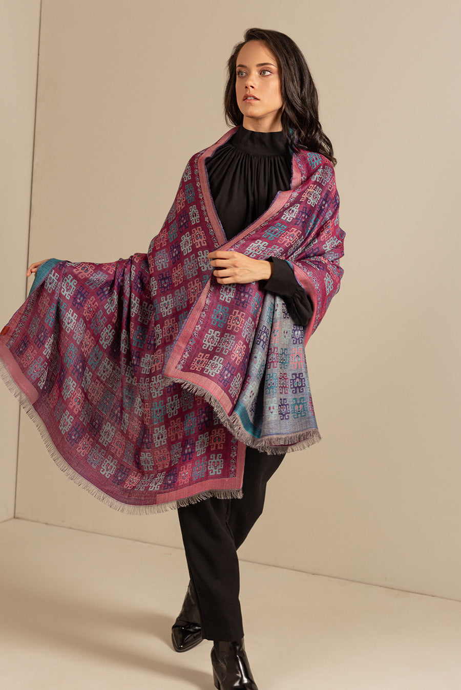Nazca - 26 Chal Royal Alpaca &amp; Seda Color Azul Claro