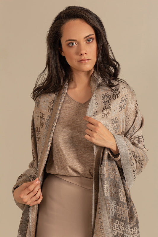 Nazca - 26 Chal Royal Alpaca &amp; Seda Color Gris