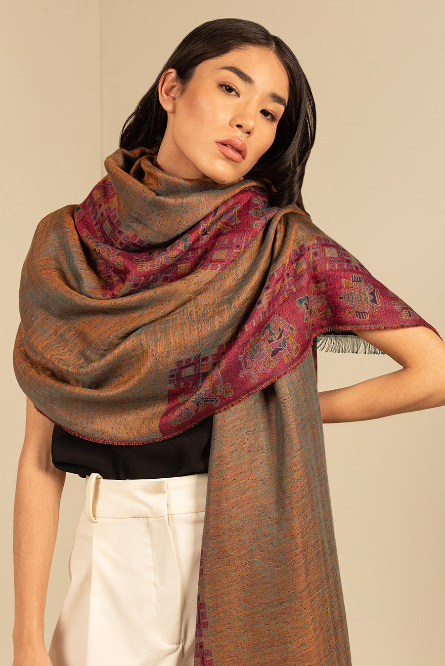Nazca - 27 Chal Royal Alpaca &amp; Seda Color Azul