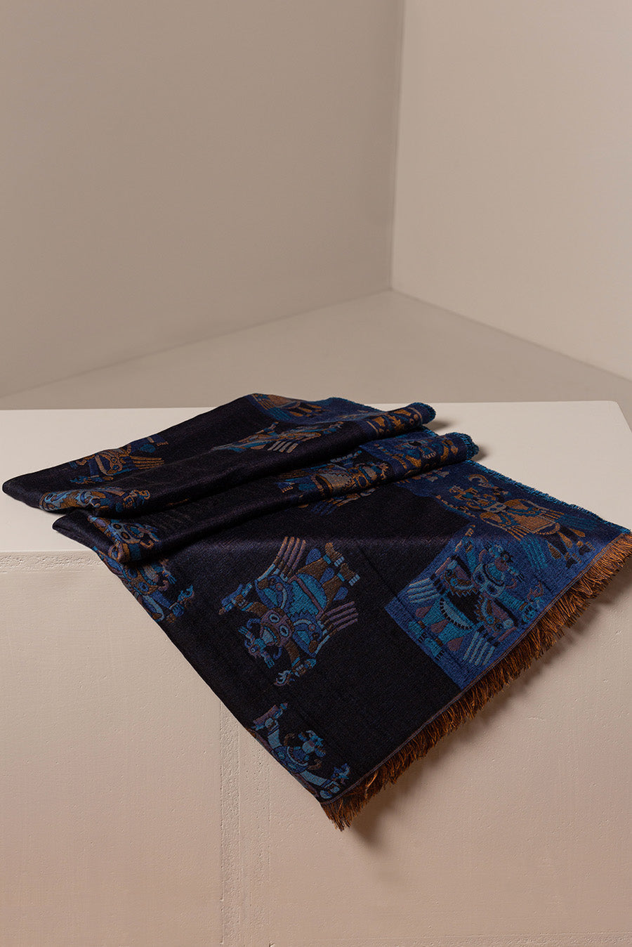 Nazca - 28 Chal Royal Alpaca &amp; Seda Color Azul