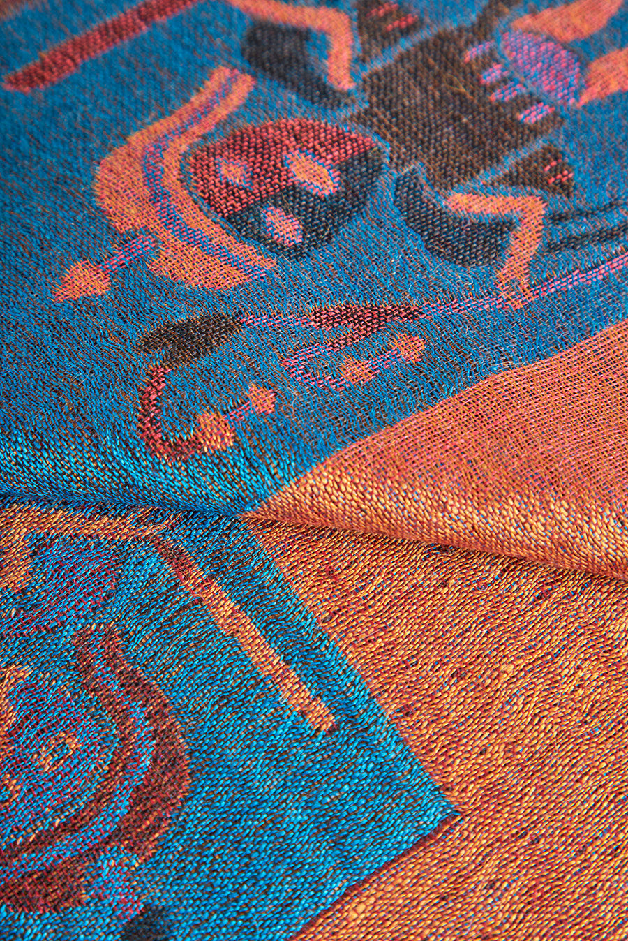Nazca - 29 Chal Royal Alpaca &amp; Seda Color Negro