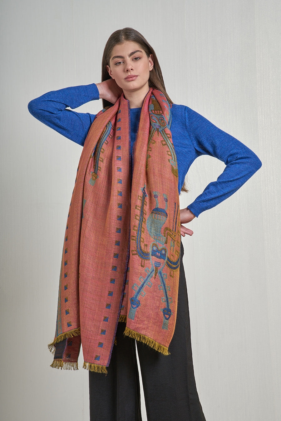 Nazca - 32 Chal Royal Alpaca &amp; Seda Color Negro