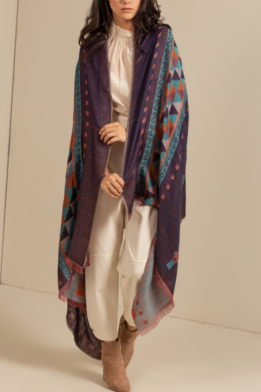 Nazca - 32 Mantón Royal Alpaca &amp; Seda Color Azul Oscuro