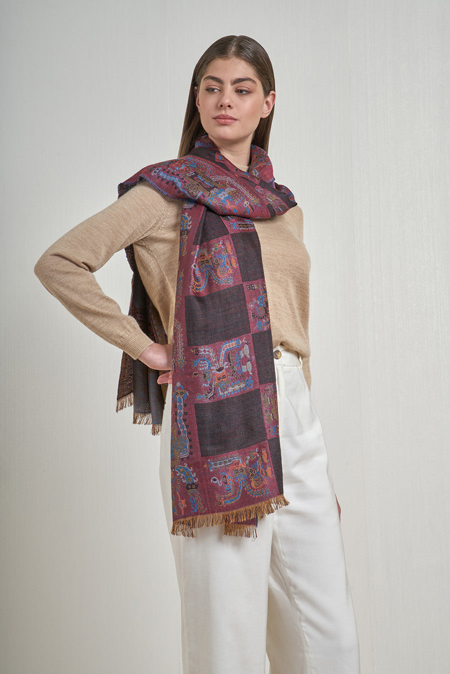 Nazca - 33 Chal Royal Alpaca &amp; Seda Color Negro