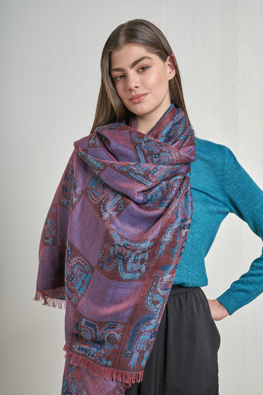 Nazca - 33 Chal Royal Alpaca &amp; Seda Color Azul