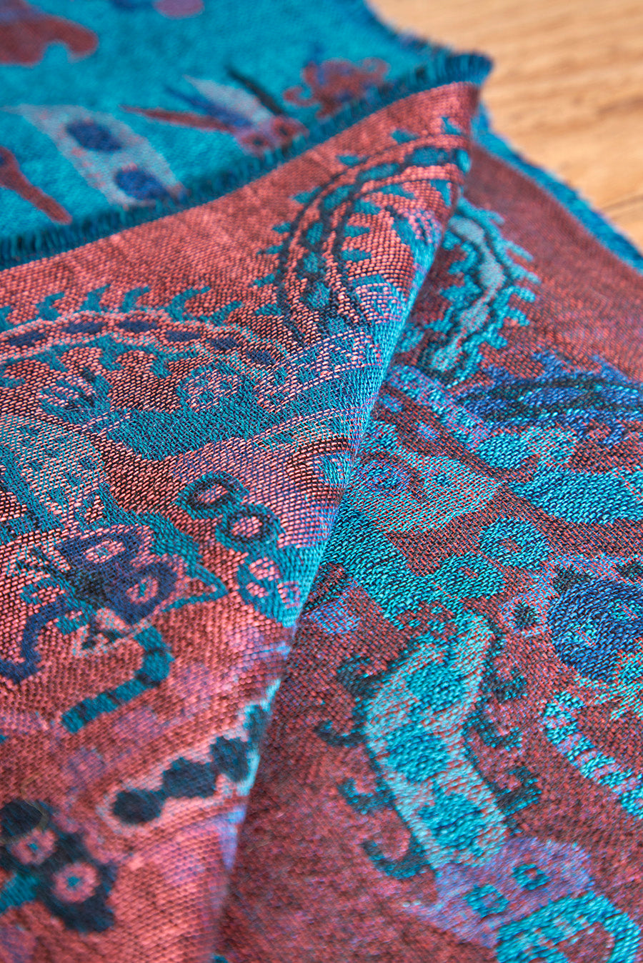 Nazca - 33 Chal Royal Alpaca &amp; Seda Color Azul