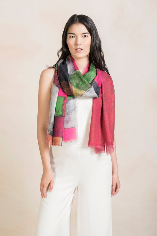 La Ciudad En Rosa Mantoncillo Baby Alpaca Color Fuccia