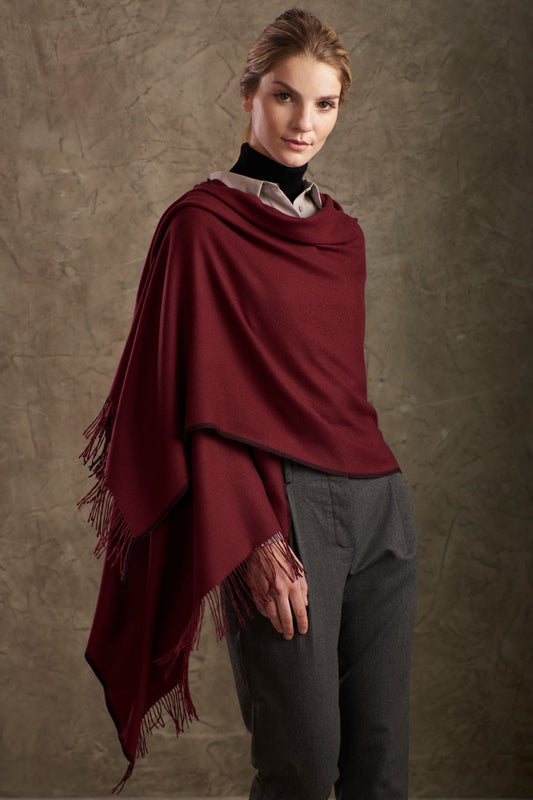 Bella Mantón Vicuña Color Guinda