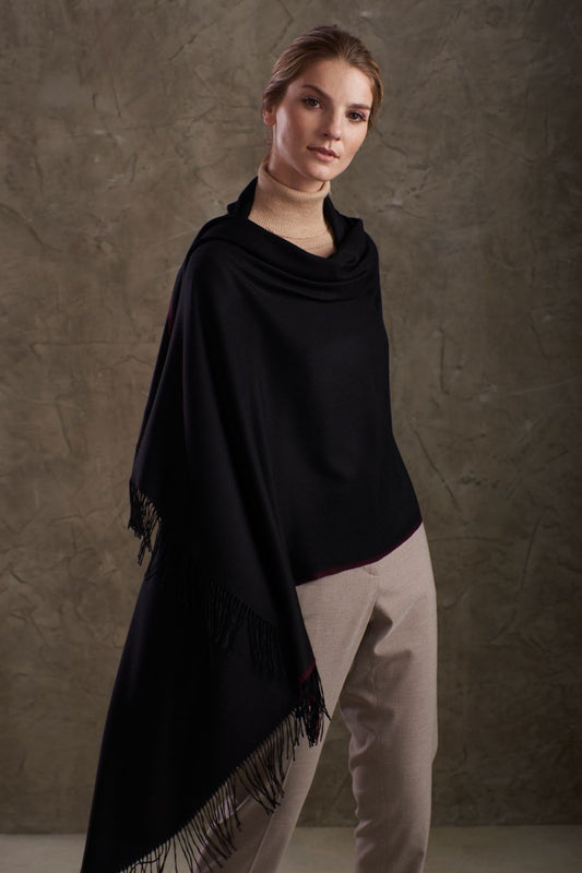 Bolero Mantón Vicuña Color Negro