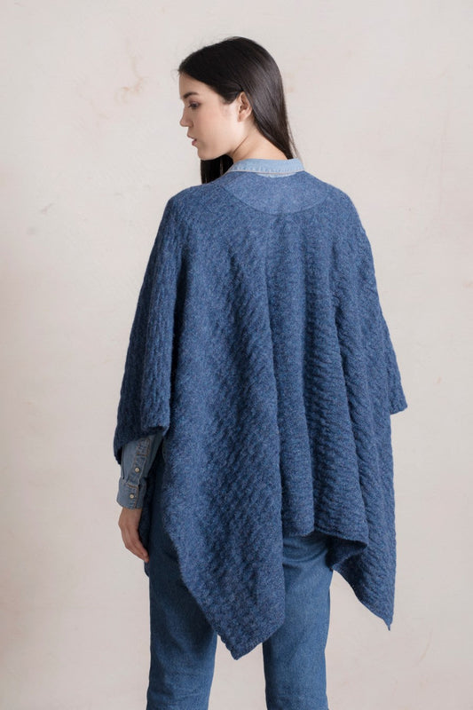 Poncho de Aros Baby Alpaca Color Saturno