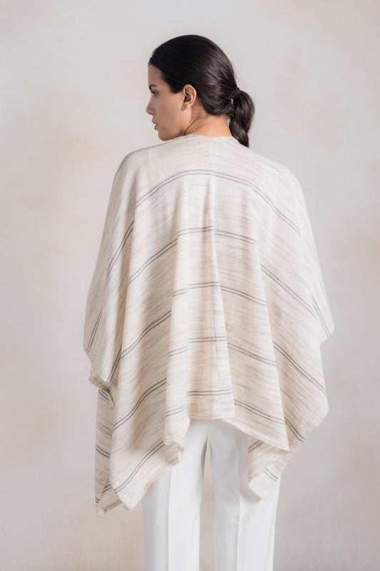 Poncho Ramage Baby Alpaca Color Paja