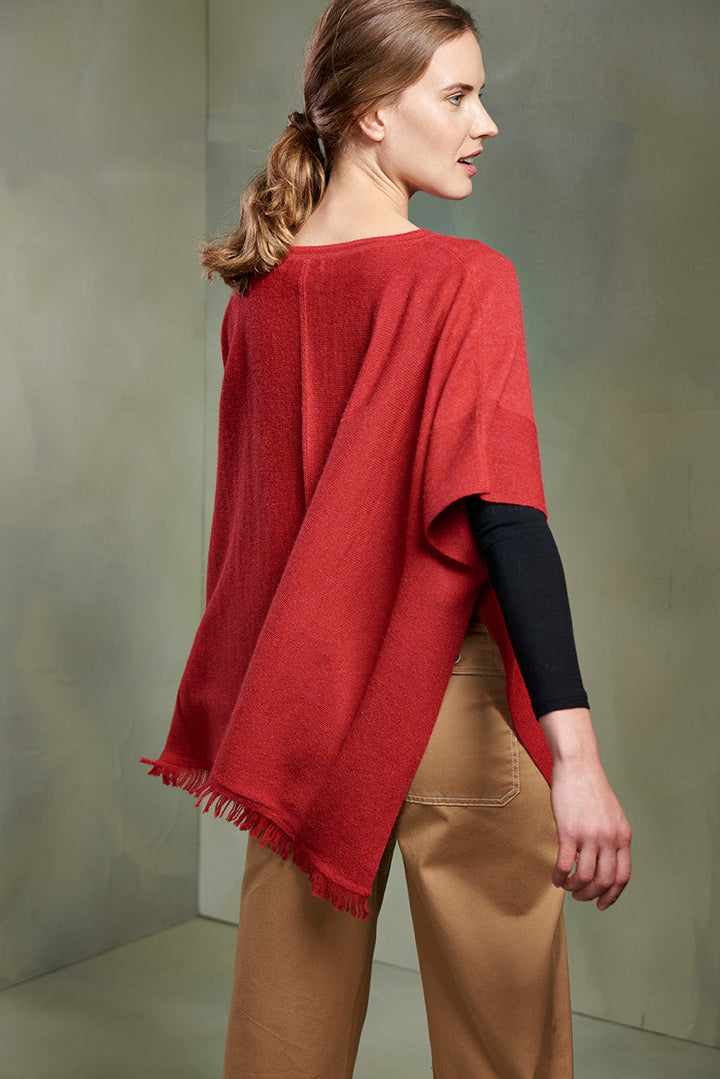 Poncho Taboa Baby Alpaca Color Ruibarbo