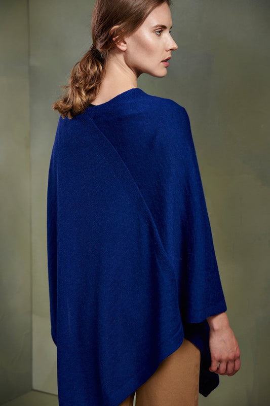 Almendra Poncho Baby Alpaca Color Cadete