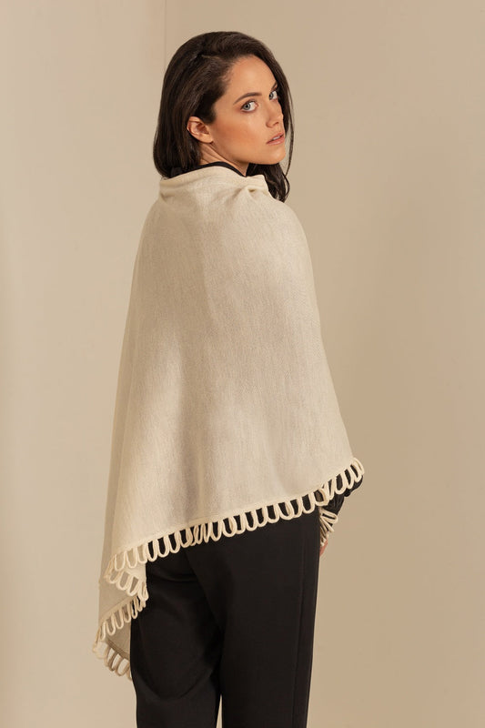 Bruma Poncho Alpaca 16 Color Crudo