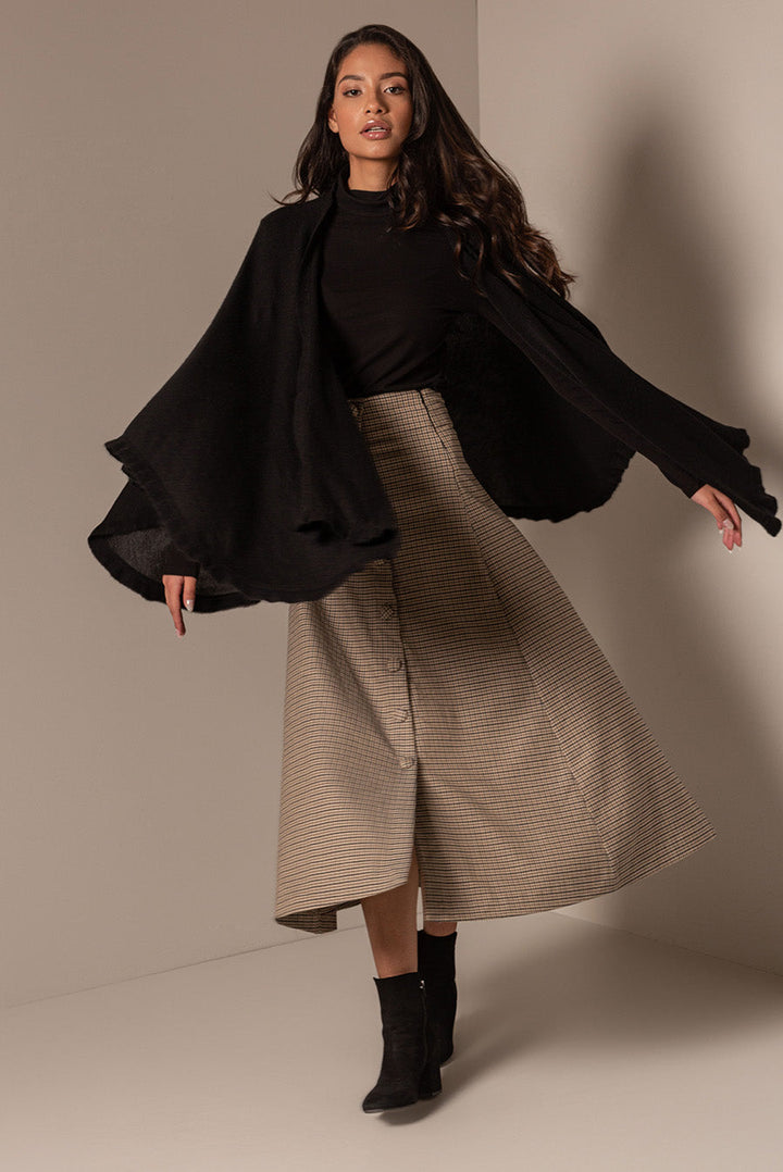 Poncho Bromelia Alpaca 16 Colores Negro