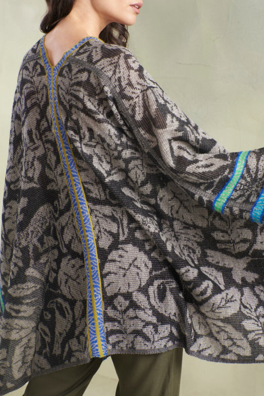 Poncho Tarapoto Baby Alpaca Color Negro