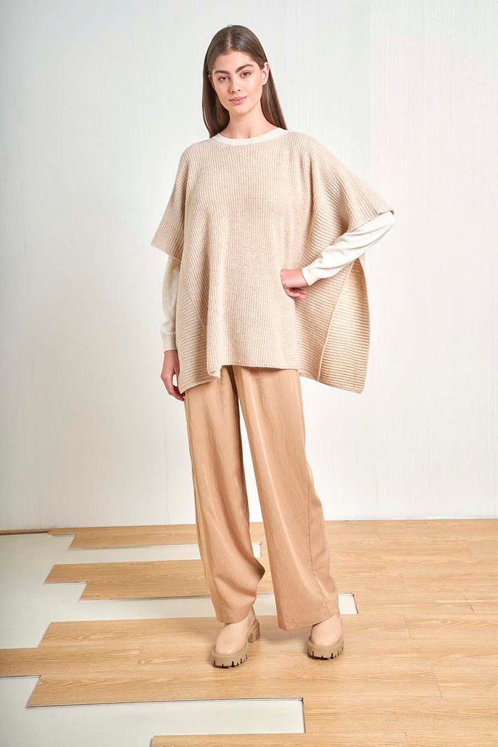Poncho Umpala Baby Alpaca Color Masilla